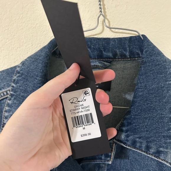 NWT Rails Grove Denim Boyfriend Trucker Jacket Women's Size Medium Blue Starry - Picture 12 of 14